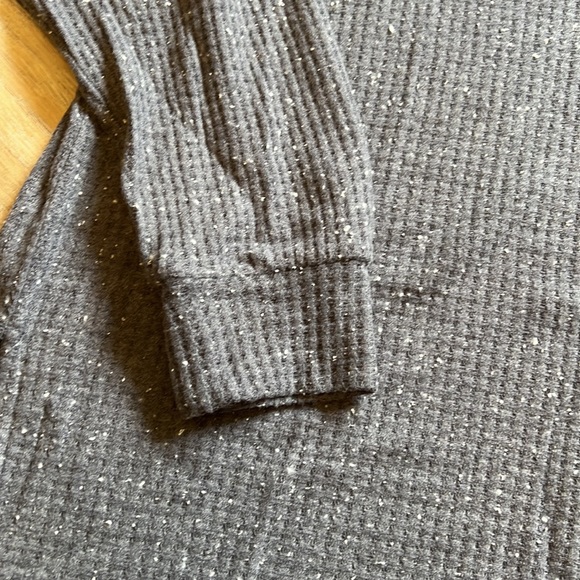 NWT Old Navy Shirt - Picture 2 of 5